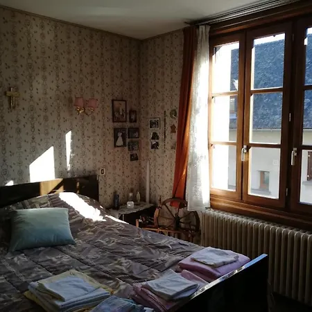 Maison De Village 度假居 Montsalvy
