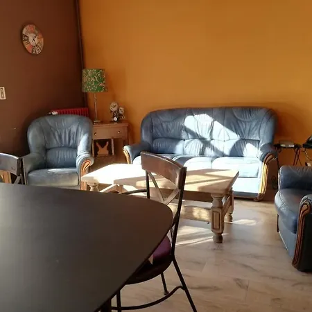 Maison De Village 度假居 Montsalvy
